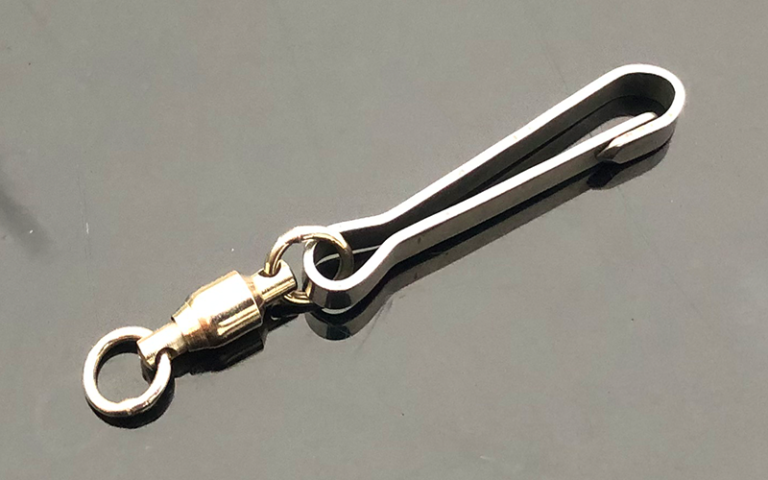 Zügeleinhänger Inox mit Wirbel Perlmuttspangen.ch